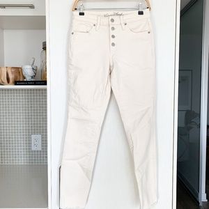 Universal Thread | White Stretch Jeans